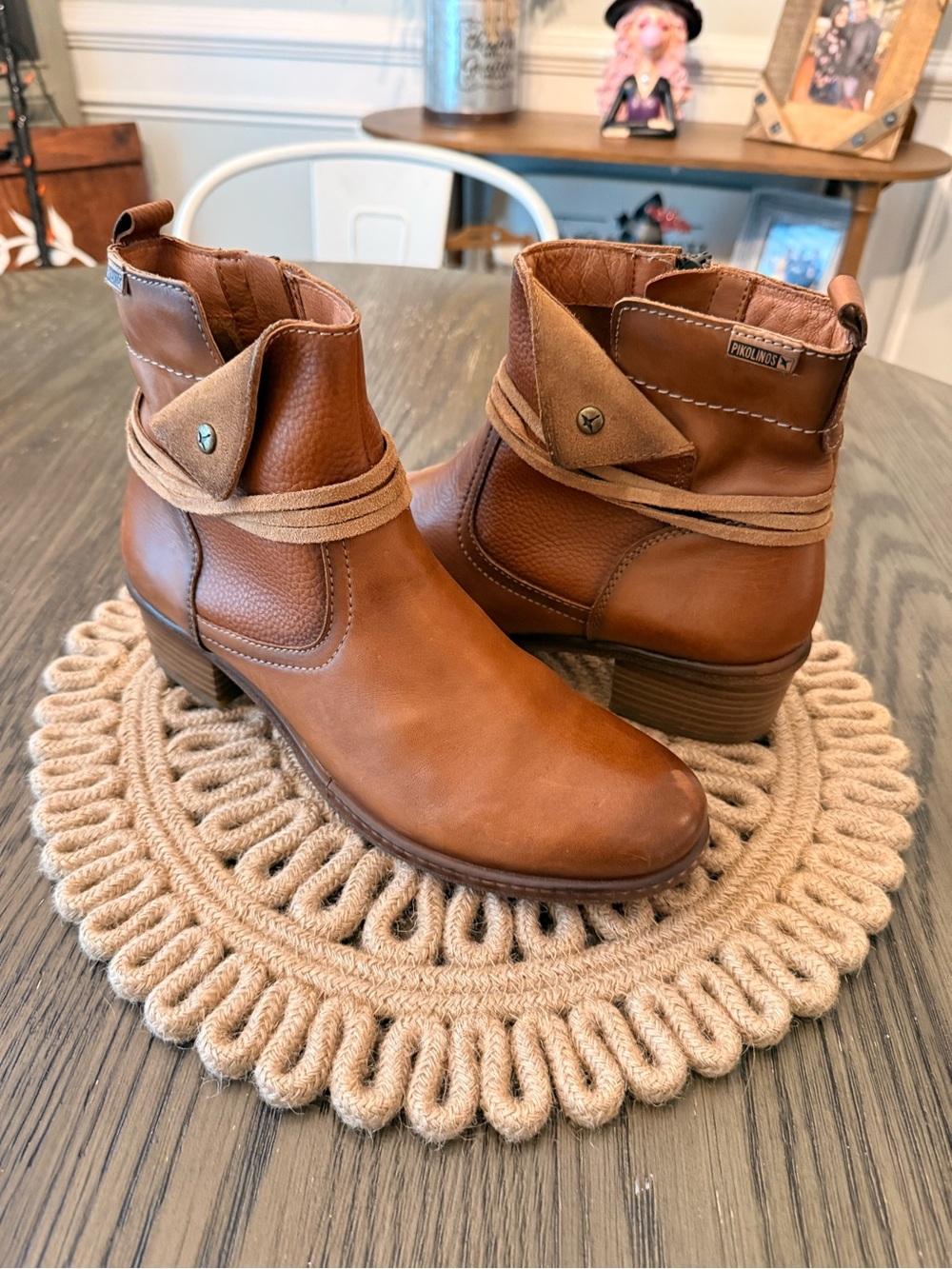 Pikolinos Zaragoza Ankle Boots in the brandy/cognac leather. Sz 9.5